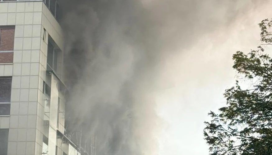 Хронологія удару по бізнес-центру в Дніпрі 28 вересня: від влучання до наслідків