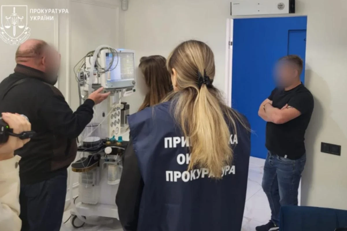Анестезіологу з Одеси обрали нічний арешт у справі про смерть 5-річного пацієнта